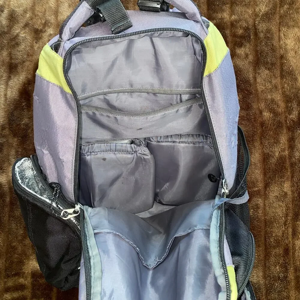 Eddie Bauer Black/Gray Padded Insulated Backpack Older, Clean Condition‎